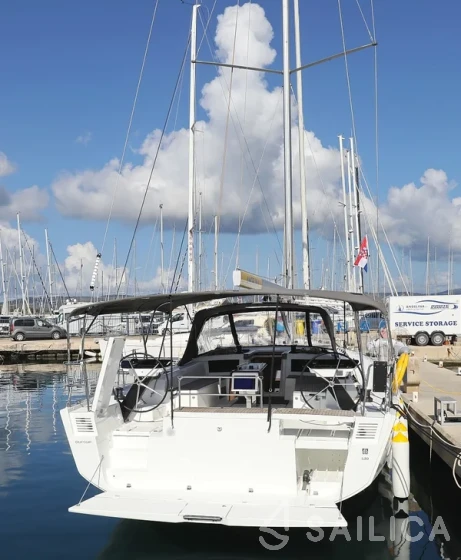Dufour 530 - Photo #28 Dufour 530 - Yacht Charter Sailica