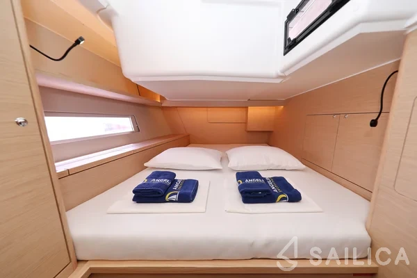 Dufour 470 - Yacht Charter Sailica