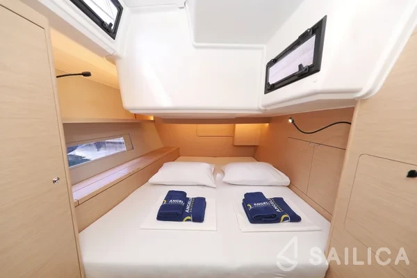 Dufour 470 - Yacht Charter Sailica