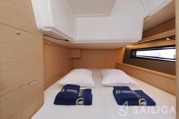 Dufour 41 - Yacht Charter Sailica