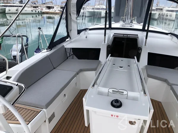 Oceanis 46.1 - Yacht Charter Sailica