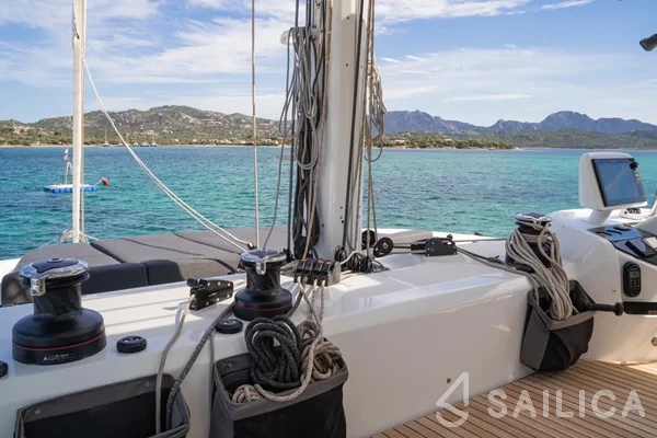 Lagoon 55 - Yacht Charter Sailica