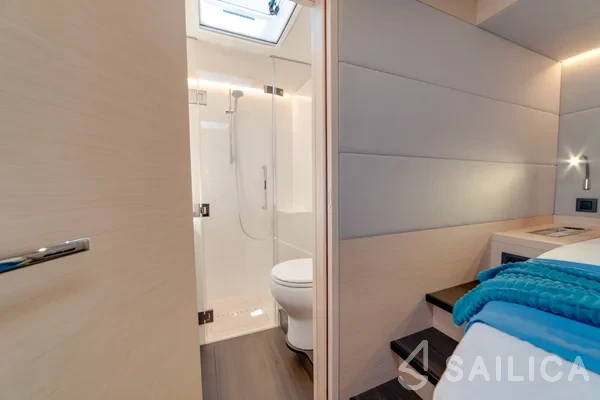 Lagoon 55 - Yacht Charter Sailica