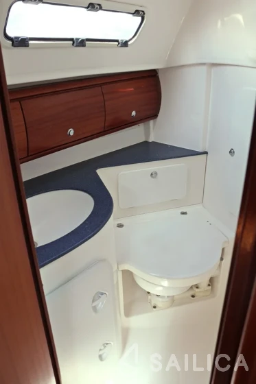 Bavaria 37 Cruiser - Yacht Charter Sailica