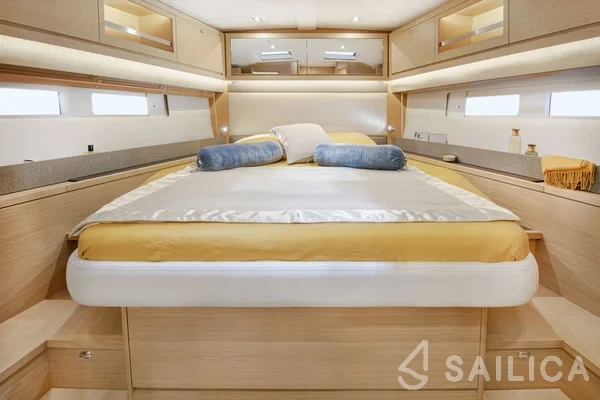 Dufour 530 Smart Electric 6 + 1 cab. - Yacht Charter Sailica
