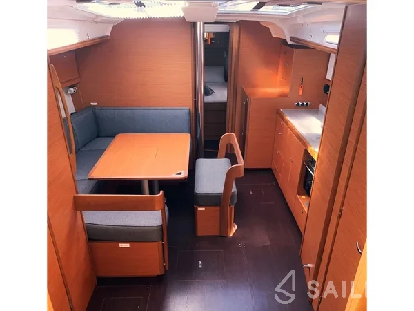 Dufour 430 - Yacht Charter Sailica