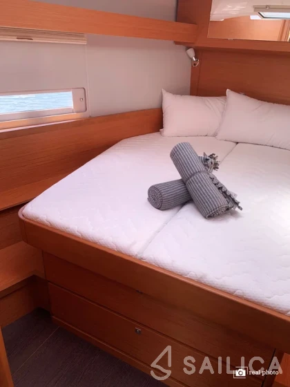 Dufour 430 - Yacht Charter Sailica