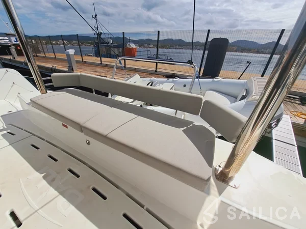 Bali 4.6 - Yacht Charter Sailica