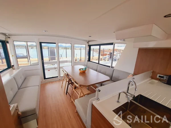 Bali 4.6 - Yacht Charter Sailica