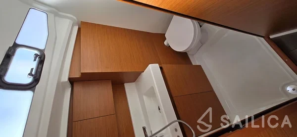 Sun Odyssey 380 - Yacht Charter Sailica
