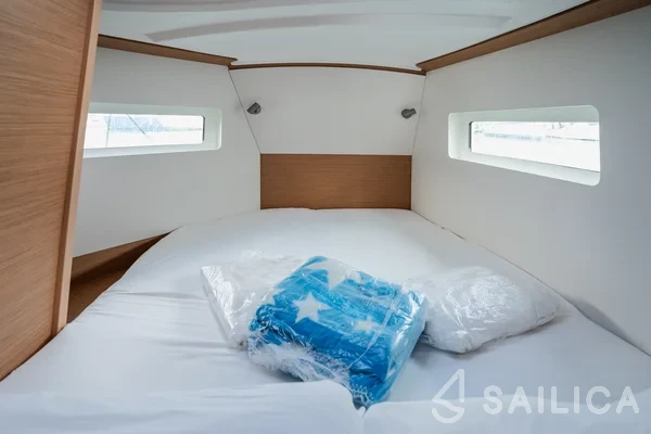 Sun Odyssey 380 - Yacht Charter Sailica