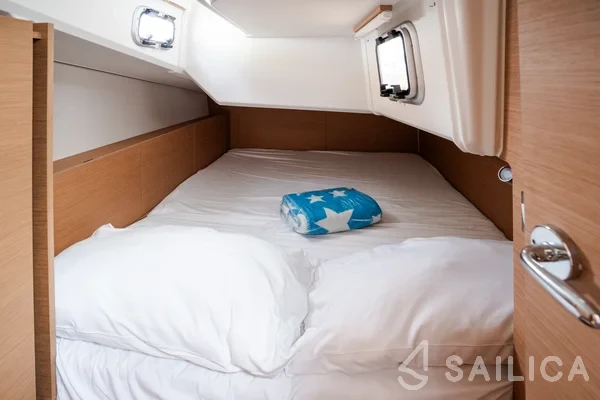 Sun Odyssey 380 - Yacht Charter Sailica