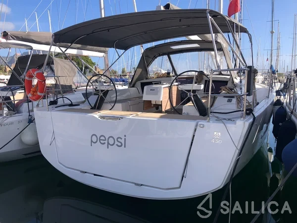 Dufour 430 - Yacht Charter Sailica