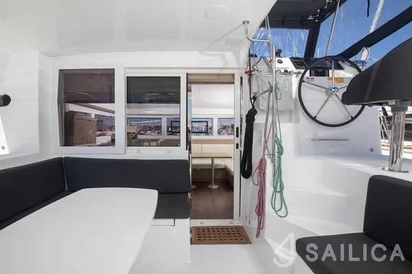 Lagoon 40 - Yacht Charter Sailica