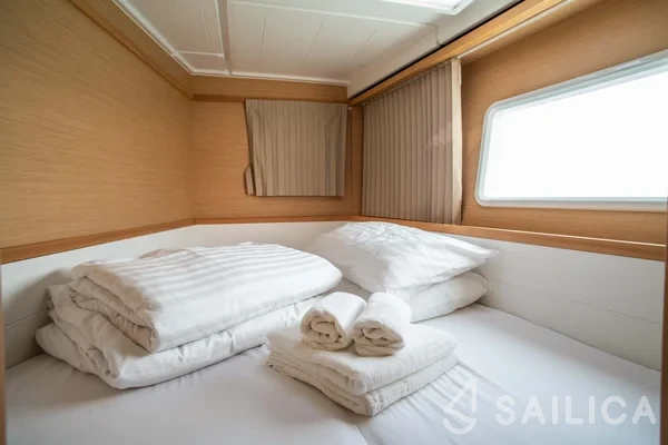 Lagoon 39 - Yacht Charter Sailica