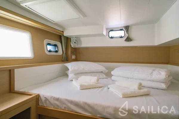 Lagoon 39 - Yacht Charter Sailica
