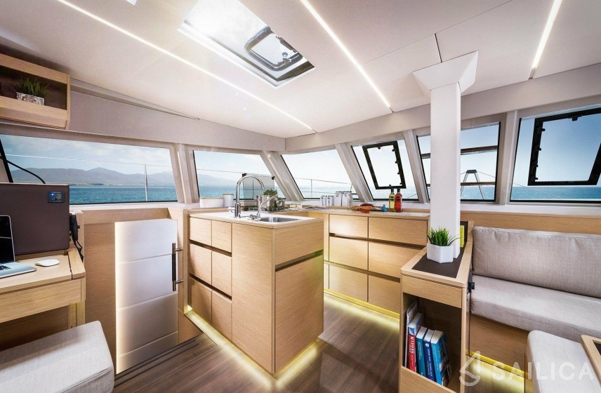Nautitech 46 Fly - Yacht Charter Sailica