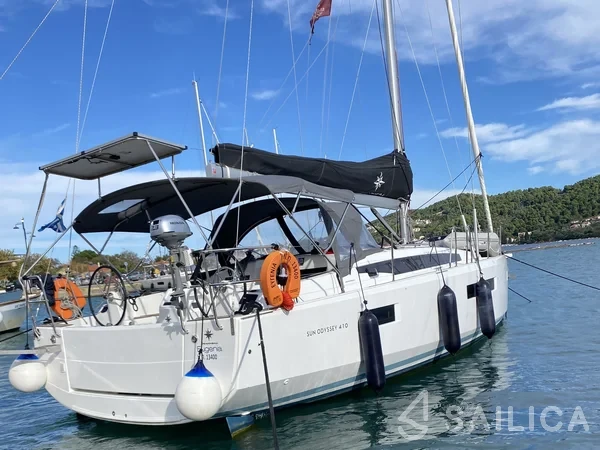 Sun Odyssey 410 - Yacht Charter Sailica
