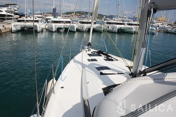 Dufour 41 - Yacht Charter Sailica