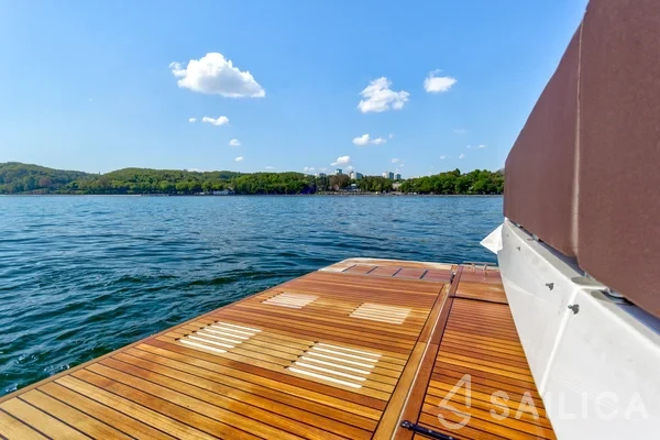 Galeon 420 Fly - Yacht Charter Sailica