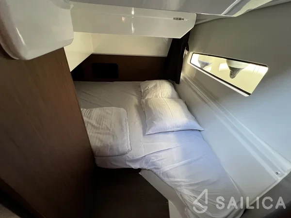 Antares 9 OB - Yacht Charter Sailica
