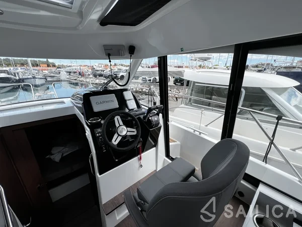 Antares 9 OB - Yacht Charter Sailica