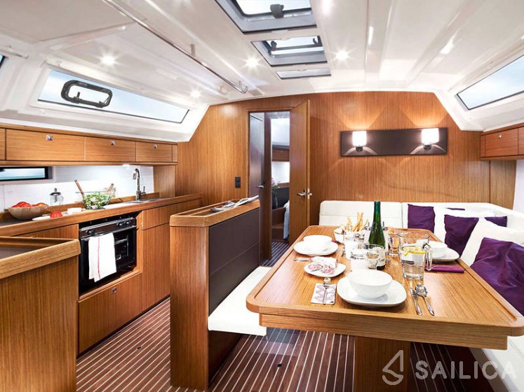 Bavaria 46 Cruiser - Yacht Charter Sailica