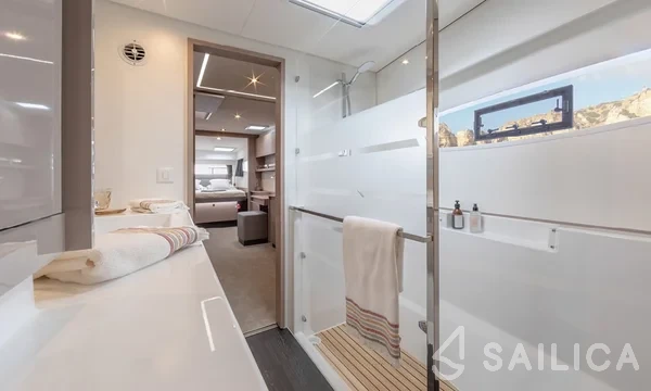 Elba 45 - Yacht Charter Sailica