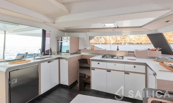 Elba 45 - Yacht Charter Sailica