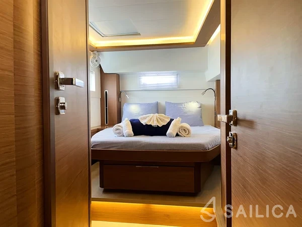 Lagoon 46  - Yacht Charter Sailica