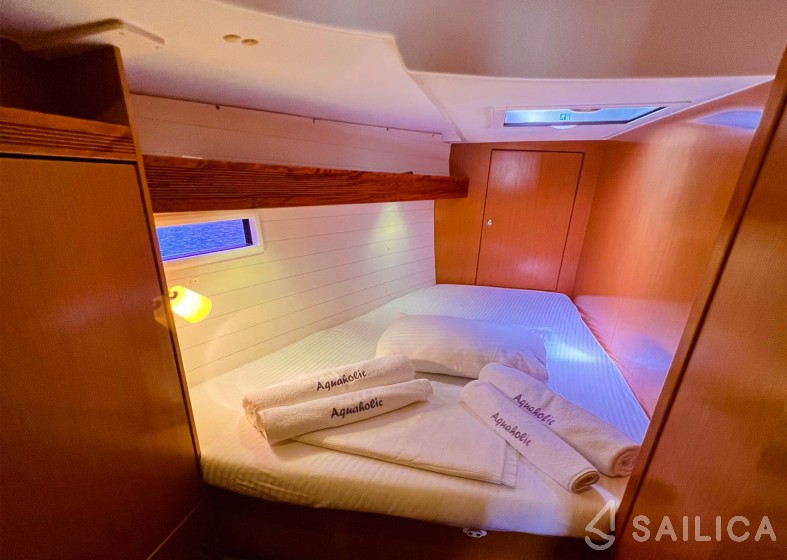 Bavaria 45 Cruiser - Yacht Charter Sailica