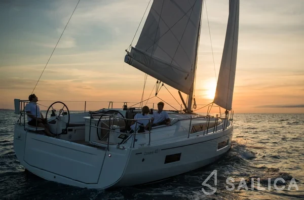 Oceanis 40.1 - Yacht Charter Sailica