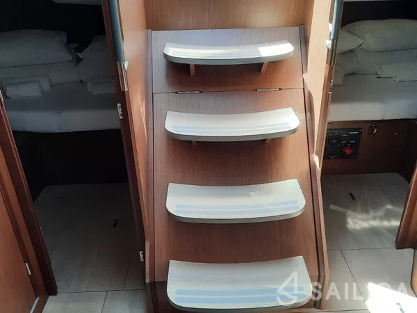 Oceanis 40.1 - Yacht Charter Sailica