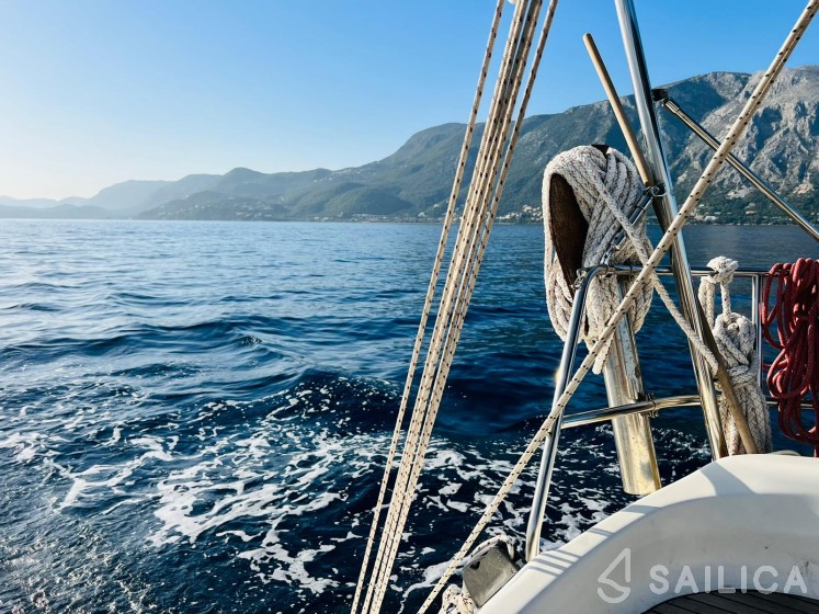 Bavaria 41 - Yacht Charter Sailica