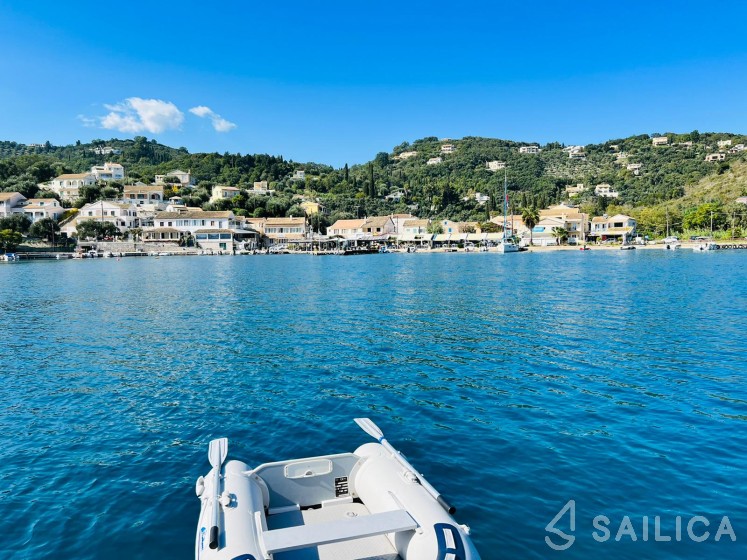 Bavaria 41 - Yacht Charter Sailica
