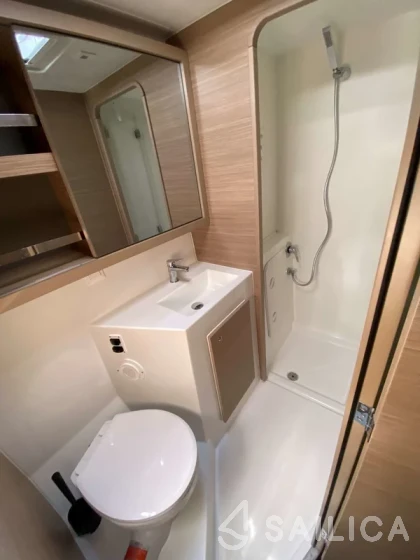 Lagoon 42 - Yacht Charter Sailica