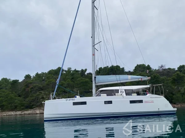 Nautitech 40 open NEW - 4 + 2 cab. - Yacht Charter Sailica
