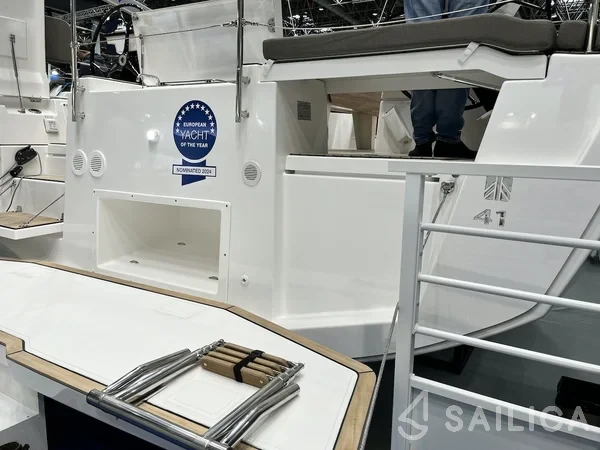 Dufour 41 - Yacht Charter Sailica
