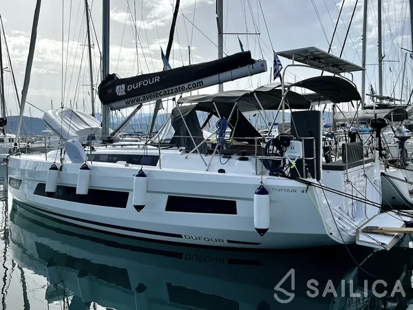 Dufour 41 - Yacht Charter Sailica