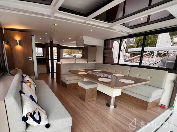 Bali 4.8  - Yacht Charter Sailica