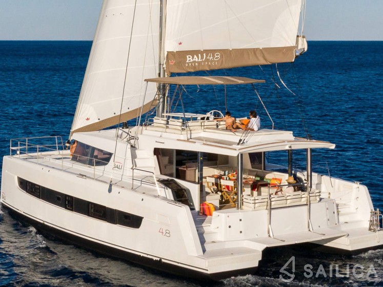 Bali 4.8  - Yacht Charter Sailica