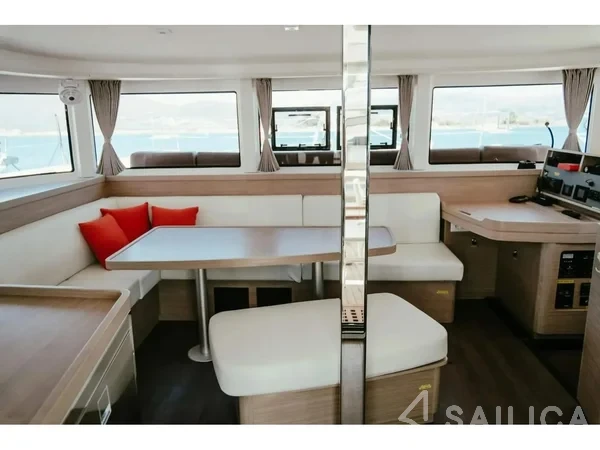 Lagoon 42 - Yacht Charter Sailica