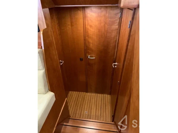 Succes 106 AC - Yacht Charter Sailica