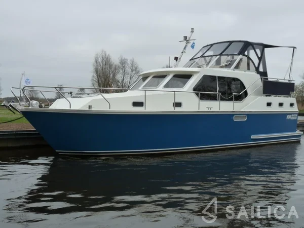 Succes 106 AC - Yacht Charter Sailica