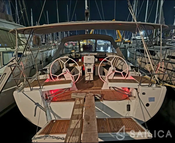 Hanse 418 - Yacht Charter Sailica