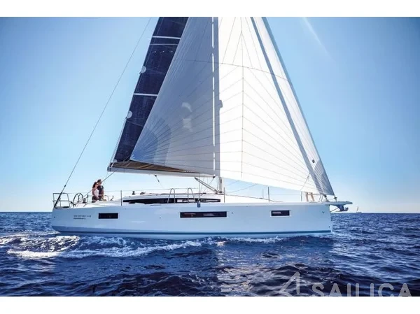 Sun Odyssey 410 - Yacht Charter Sailica