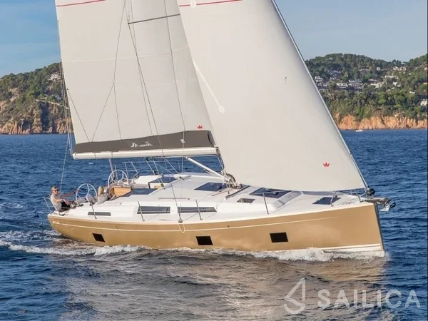 Hanse 418 - Yacht Charter Sailica