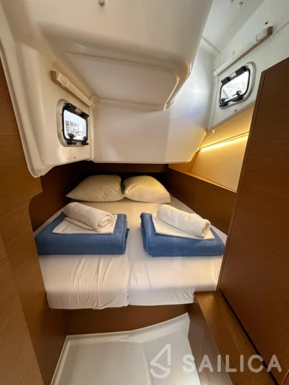 Sun Odyssey 350 - Yacht Charter Sailica