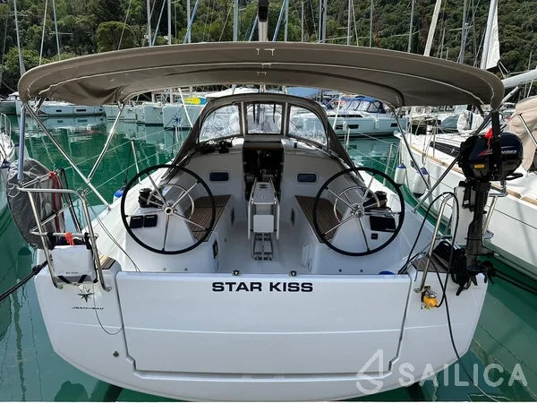 Sun Odyssey 350 - Yacht Charter Sailica