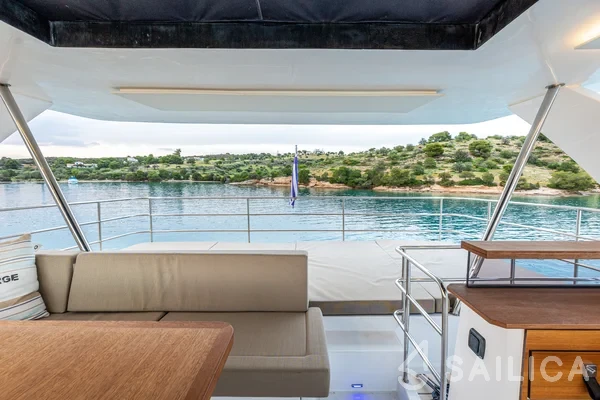 Aventura 14 Power - Yacht Charter Sailica